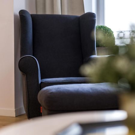 Apartment Poznan Mtp Chelmonskiego By Noclegi Renters Экстерьер фото