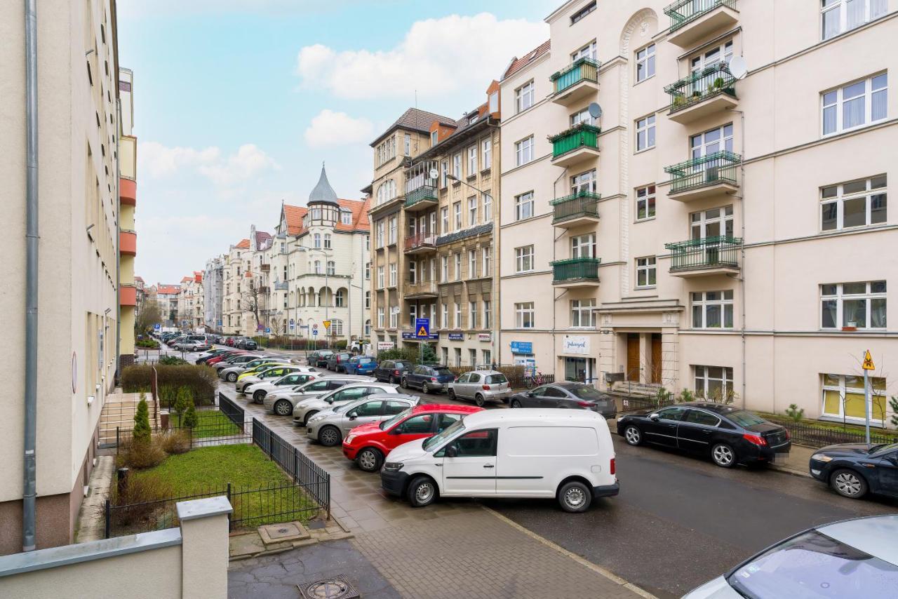 Apartment Poznan Mtp Chelmonskiego By Noclegi Renters Экстерьер фото
