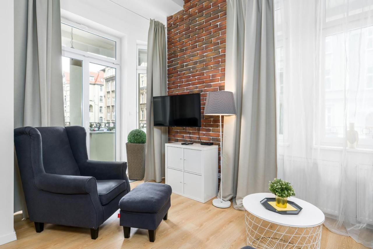 Apartment Poznan Mtp Chelmonskiego By Noclegi Renters Экстерьер фото