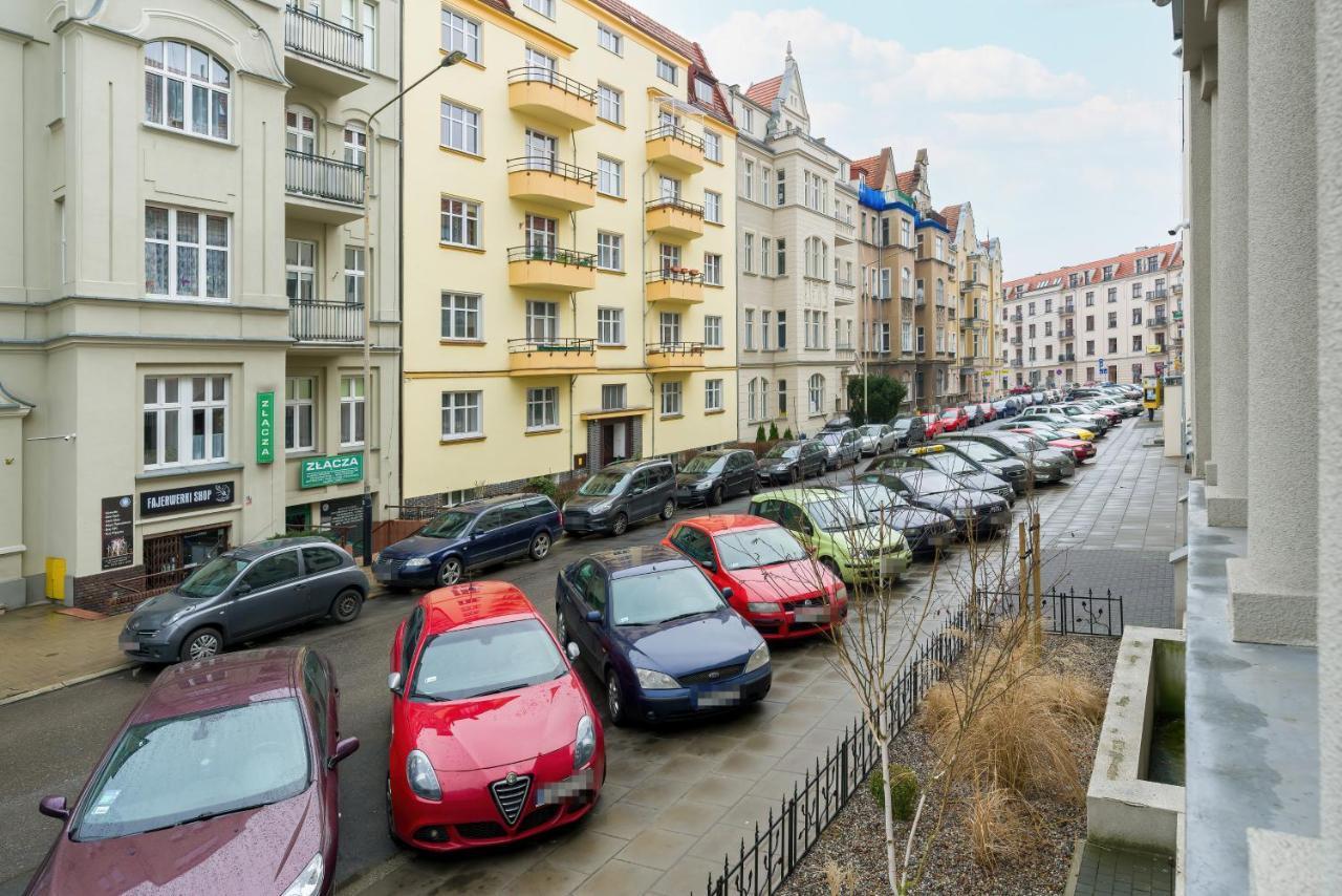 Apartment Poznan Mtp Chelmonskiego By Noclegi Renters Экстерьер фото