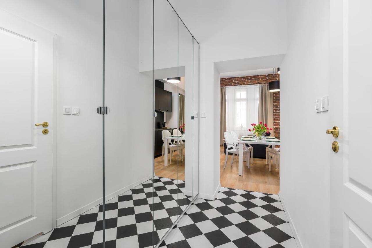 Apartment Poznan Mtp Chelmonskiego By Noclegi Renters Экстерьер фото